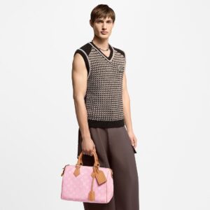 Alternative view of Louis Vuitton Speedy P9 Bandouliere 30 Top Handle Bag 12.6in/ 32cm Candy Pink Gold Hardware For Men M13914