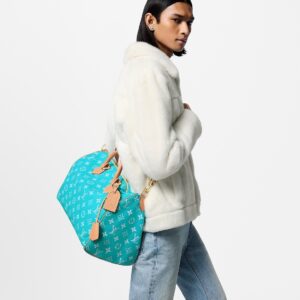 Alternative view of Louis Vuitton Speedy P9 Bandouliere 40 Top Handle Bag 15.7in/ 40cm Turquoise Gold Hardware For Men M11564