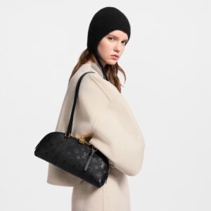 Alternative view of Louis Vuitton Squire East West Shoulder Bag 11.4in/ 29cm Boldly Black Monogram Ink Gold Hardware For Women M3A167