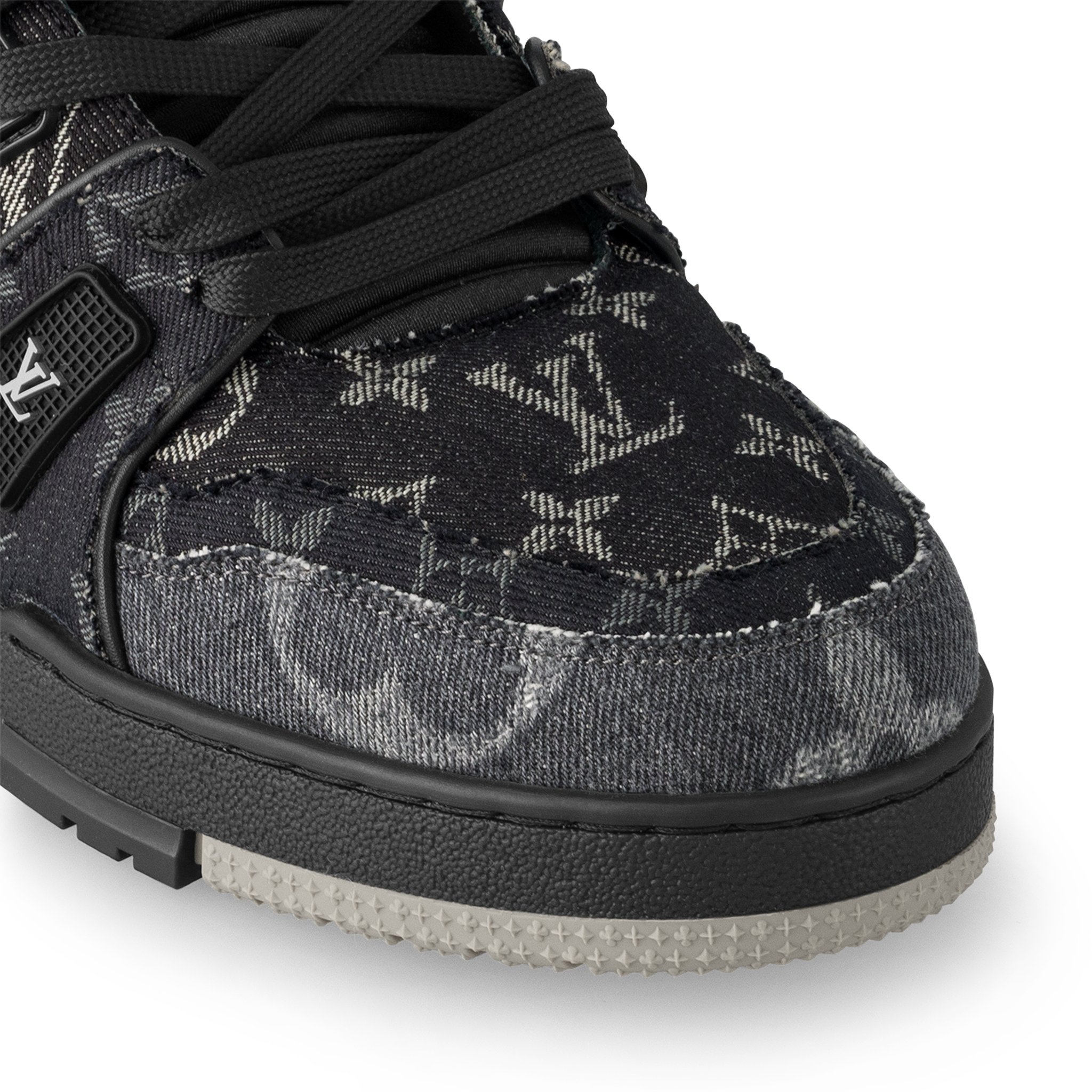 Louis Vuitton Trainer Sneaker For Men – 1AC4ZD