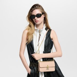 Alternative view of Louis Vuitton Wallet On Chain LV Bloom Shoulder Bag 7.9in/ 20cm Sand Gold Hardware For Women M14581