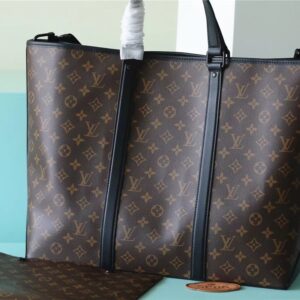 Alternative view of Week End Tote Monogram Macassar Brown For Men 14.6in/37cm M45734