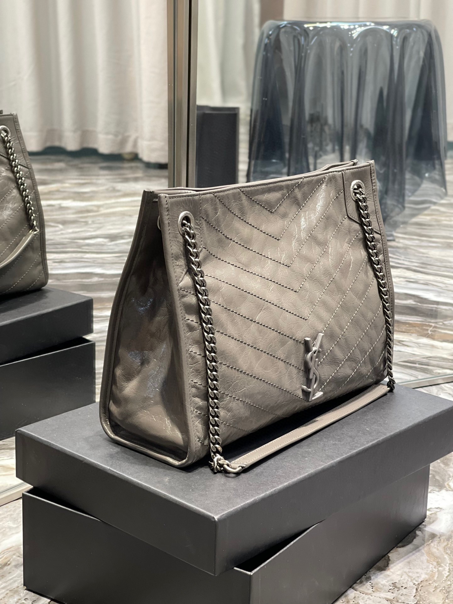 Saint Laurent Niki Shopping Medium Tote Bag 12.9in/ 33cm Green Khaki Silver Hardware For Women