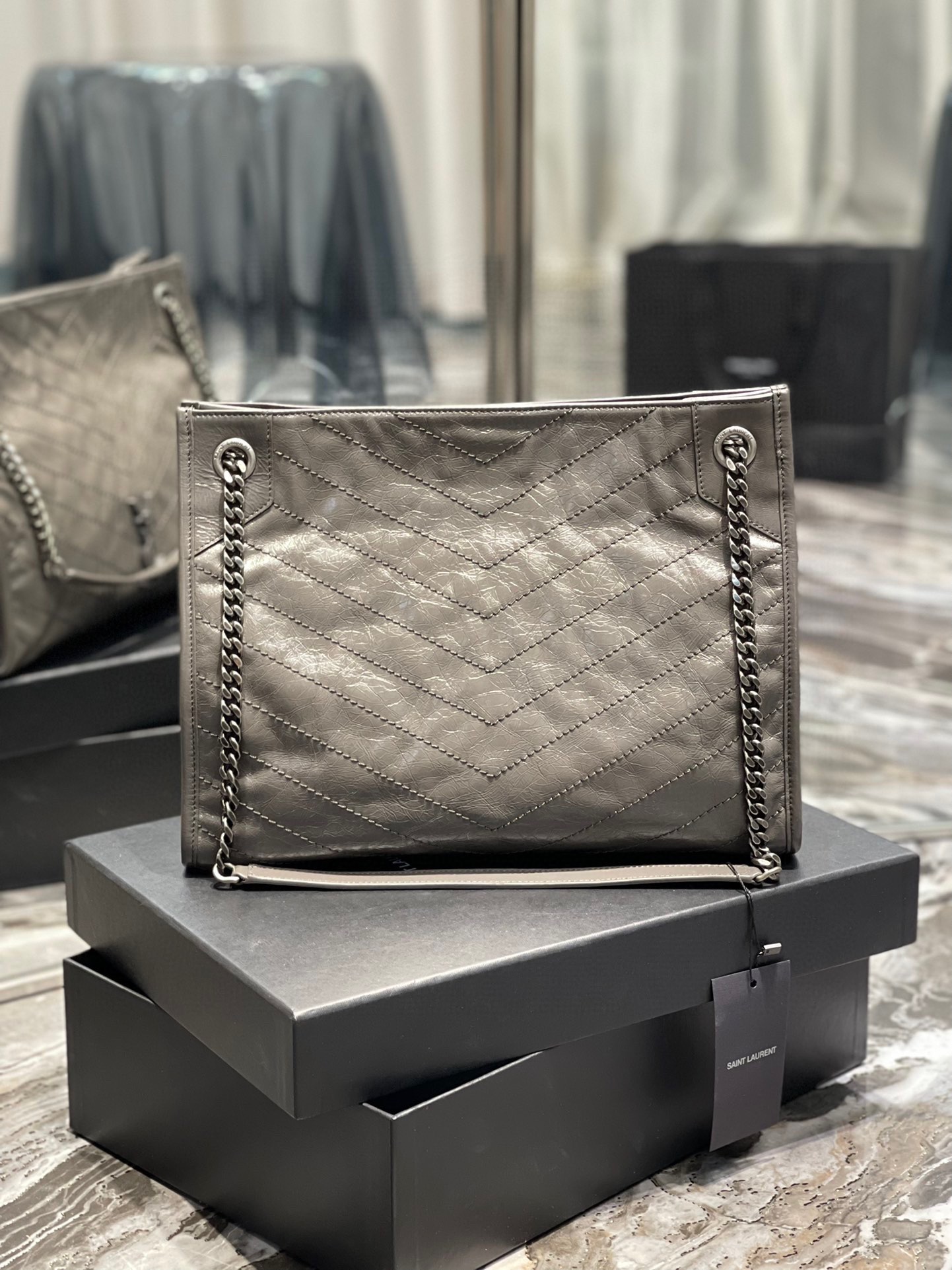 Saint Laurent Niki Shopping Medium Tote Bag 12.9in/ 33cm Green Khaki Silver Hardware For Women