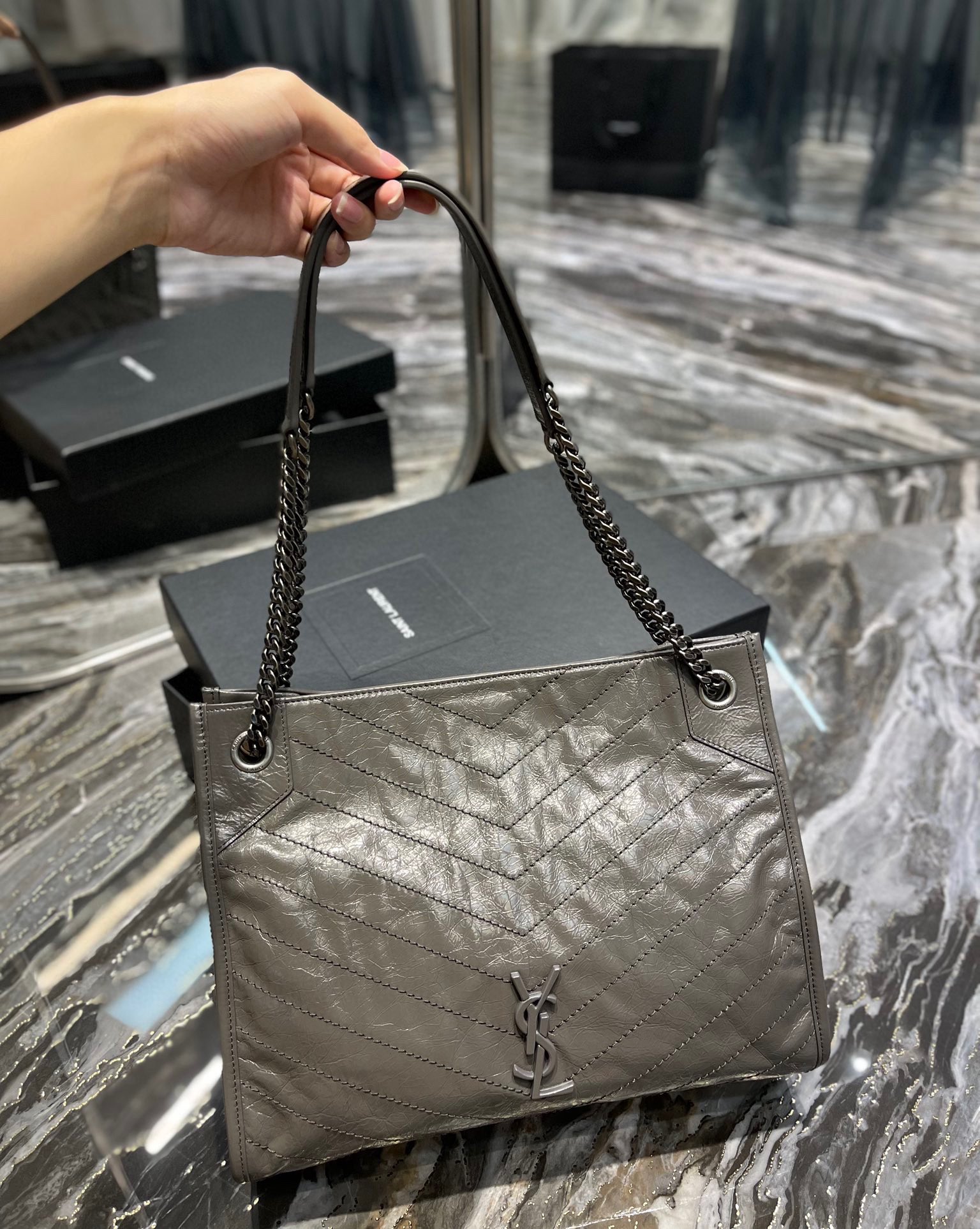 Saint Laurent Niki Shopping Medium Tote Bag 12.9in/ 33cm Green Khaki Silver Hardware For Women