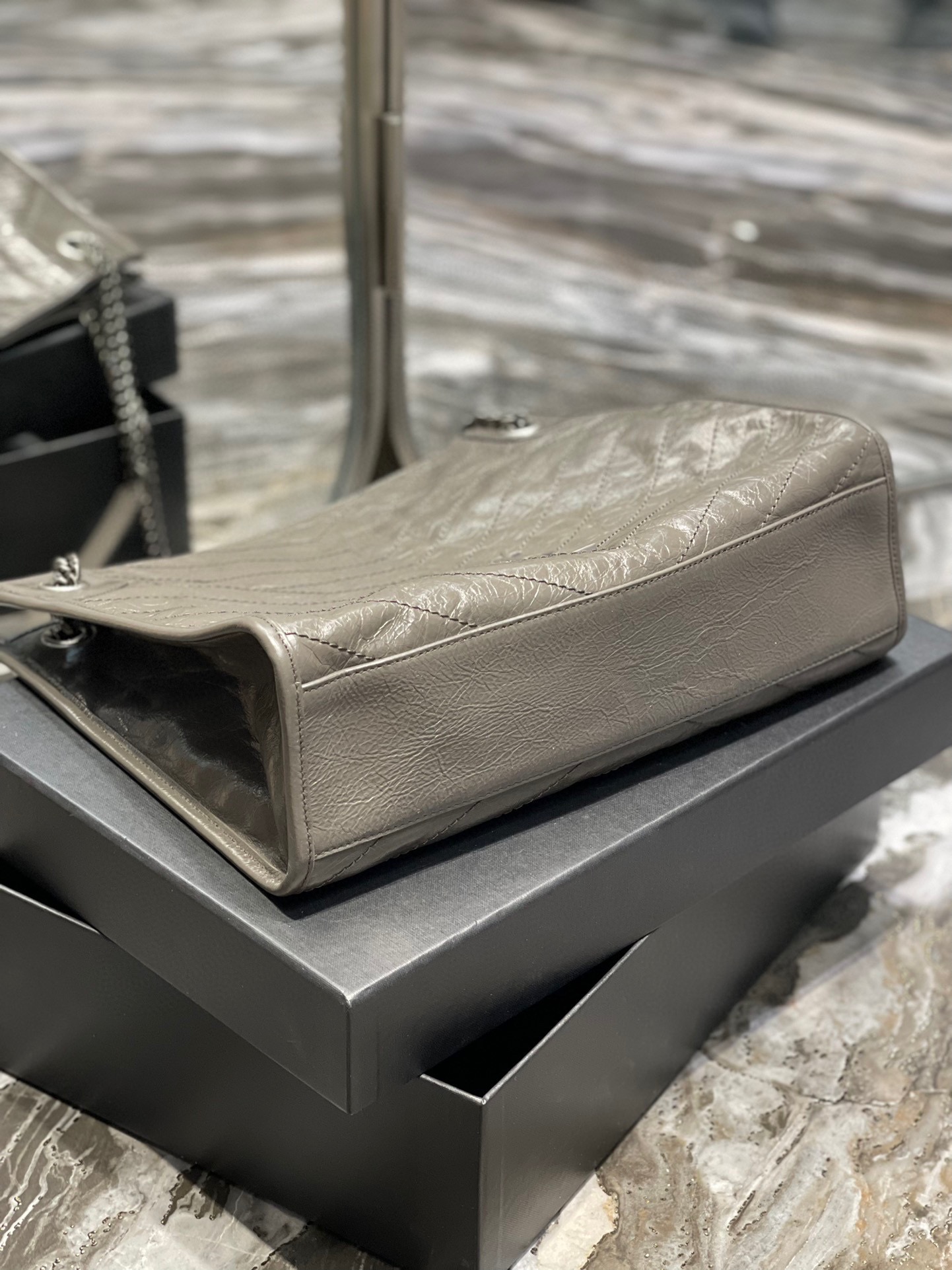 Saint Laurent Niki Shopping Medium Tote Bag 12.9in/ 33cm Green Khaki Silver Hardware For Women
