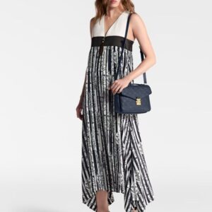 Alternative view of Louis Vuitton Pochette Metis Shoulder Bag 9.8in/ 25cm Navy Blue Gold Hardware For Women M47142