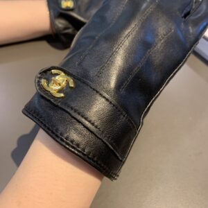 Alternative view of Chanel Gloves In Black
