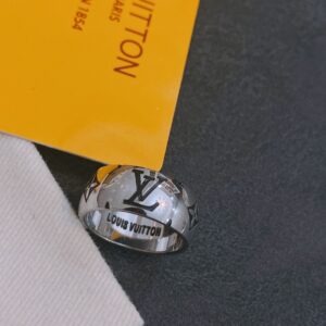 Alternative view of Louis Vuitton Ring