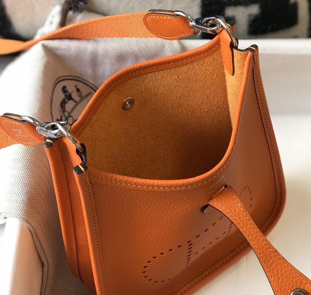 Hermes Evelyne 16 Amazone Bag Orange With Silver-Toned Hardware For Women, Women's Shoulder And Crossbody Bags 6.3in/16cm - Image 3