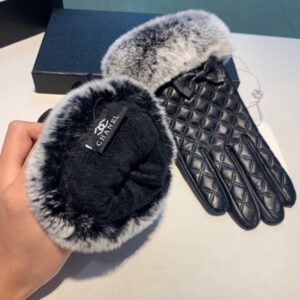 Alternative view of Chanel Gloves In Black