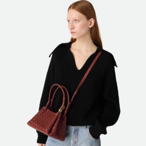 Alternative view of Bottega Veneta Parachute Small Shoulder Bag 7.9in/ 20cm Sapele Gold Hardware For Women 796569VCPPT2506