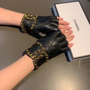 Alternative view of Chanel Gloves In Black