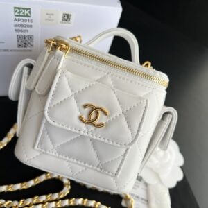 Alternative view of Chanel CC Vanity With Chain Bag White For Women 4.3 in/ 11 cm AP3016