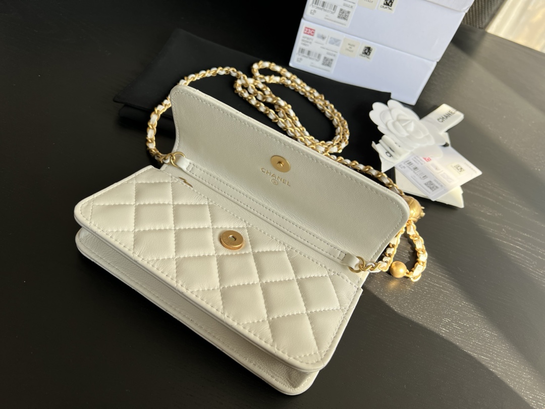 Chanel CC Wallet On Chain Bag White For Women 6.7 in / 17 cm - Image 5