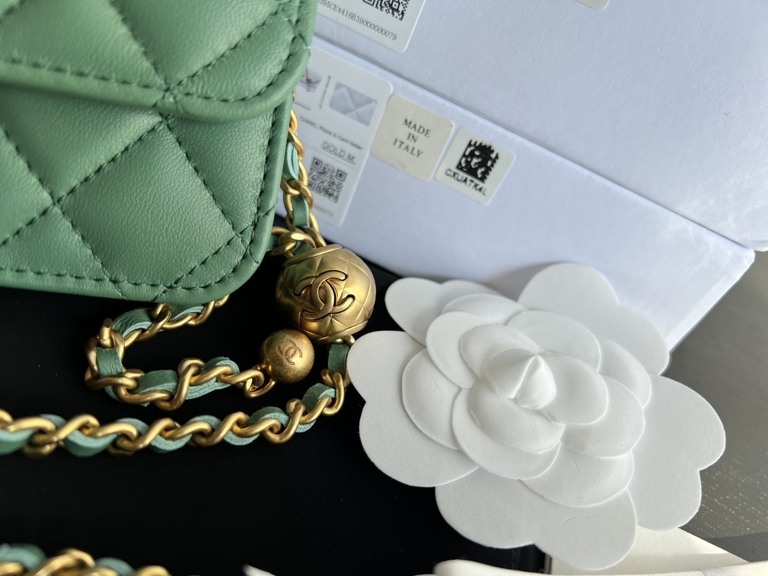 Chanel CC Wallet On Chain Bag White For Women 6.7 in / 17 cm - Image 2
