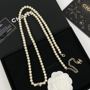 Alternative view of Chanel Pearl Waist With Heart Chain And Logo Pendant For Women