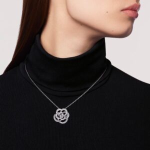 Alternative view of Chanel Fil De Camélia Necklace White Gold For Women J2530