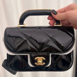 Alternative view of Chanel Flap Bag Mini Crossbody 7.3in/ 18.5cm Black Gold Hardware For Women AS5805 B21985 94305