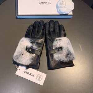 Alternative view of Chanel Gloves In Black
