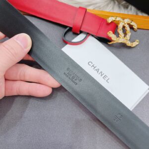 Alternative view of Chanel Shiny Gold Tone Chain Interlocking C Belt Red For Women
