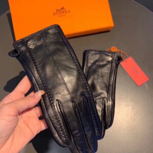 Alternative view of Hermes Soya Gloves In Black