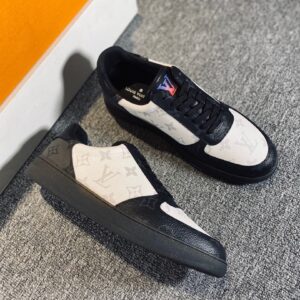 Louis Vuitton Rivoli Sneaker Black And White For Men LV