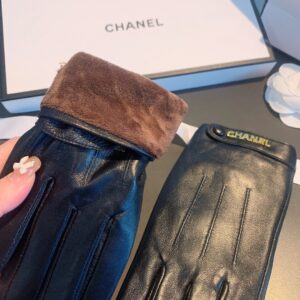 Alternative view of Chanel Gloves In Black