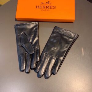 Hermes Soya Gloves In Black
