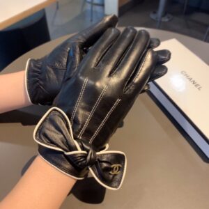 Alternative view of Chanel Gloves In Black