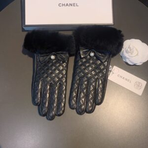 Alternative view of Chanel Gloves In Black
