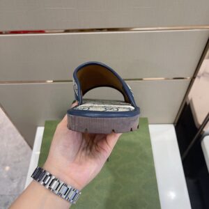 Alternative view of Gucci Men's GG Supreme Slide Sandal Blue And Beige For Men ‎624879