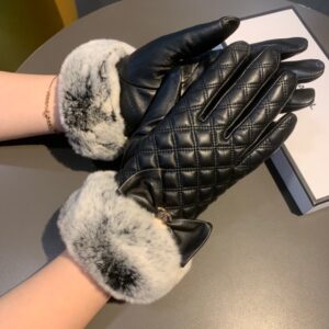 Alternative view of Chanel Gloves In Black