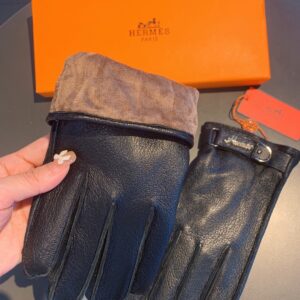 Alternative view of Hermes Soya Gloves In Black