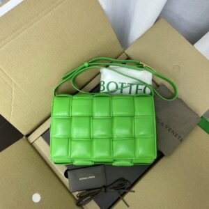 Bottega Veneta Padded Cassette Green, For Women, Women’s Bags 10.2in/26cm 591970VCQR13724