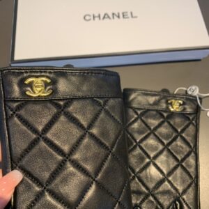Alternative view of Chanel Gloves In Black