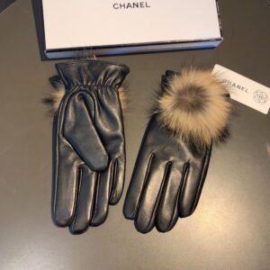 Alternative view of Chanel Gloves In Black