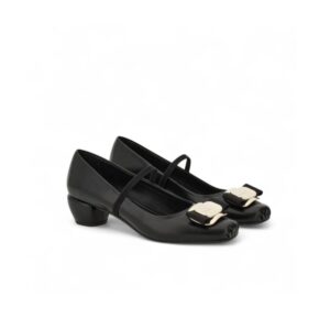 Ferragamo New Vara Plate Pump Black For Women 40mm 01K093 785331