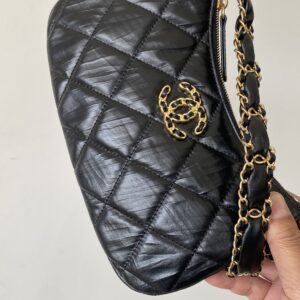 Alternative view of Chanel 23K Hobo Bag 9.1in/ 25cm Black Gold Hardware For Women