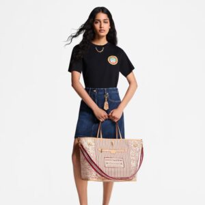 Alternative view of Louis Vuitton Neverfull Inside Out GM Tote Bag 15.4in/ 39cm Beige Monogram Gold Hardware For Women M15124