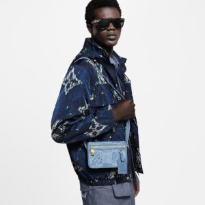 Alternative view of Louis Vuitton Bosphore Wearable Wallet Crossbody 7.5in/ 19cm Blue Gold Hardware For Men N00210