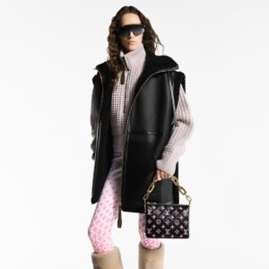 Alternative view of Louis Vuitton Coussin BB Shoulder Bag 8.3in/ 21cm Black/Pink Gold Hardware For Women M12159