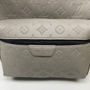 Alternative view of Louis Vuitton Discovery Backpack Grey For Men 11.4in/29cm