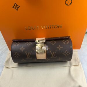 Alternative view of Louis Vuitton Etui Bijoux Bag Brown 7,5in/19cm M10145
