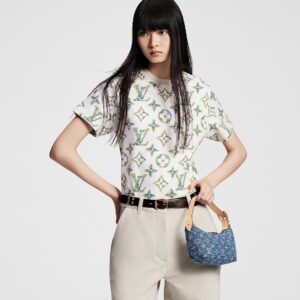 Alternative view of Louis Vuitton Hills Pochette Shoulder Bag 7.3in/ 18.5cm Blue Denim Gold Hardware For Women M82949