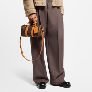 Alternative view of Louis Vuitton Keepall Bandouliere 25 Travel Bag 9.8in/ 25cm Brown Monogram Gold Hardware M14026