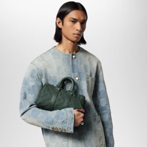 Alternative view of Louis Vuitton Keepall Bandouliere 25 Travel Bag 9.8in/ 25cm Green Green Hardware M24432