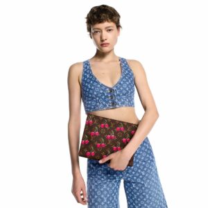 Alternative view of Louis Vuitton LV x TM Toiletry Pouch 7.9in/ 20cm Monogram Gold Hardware For Women M14372