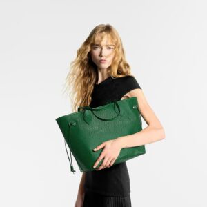 Alternative view of Louis Vuitton Neverfull MM Tote Bag 12.2in/ 31cm Borneo Green Gold Hardware For Women M12195