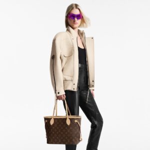 Alternative view of Louis Vuitton Neverfull PM Tote Bag 11.4in/ 29cm Beige Monogram Gold Hardware For Women M46979